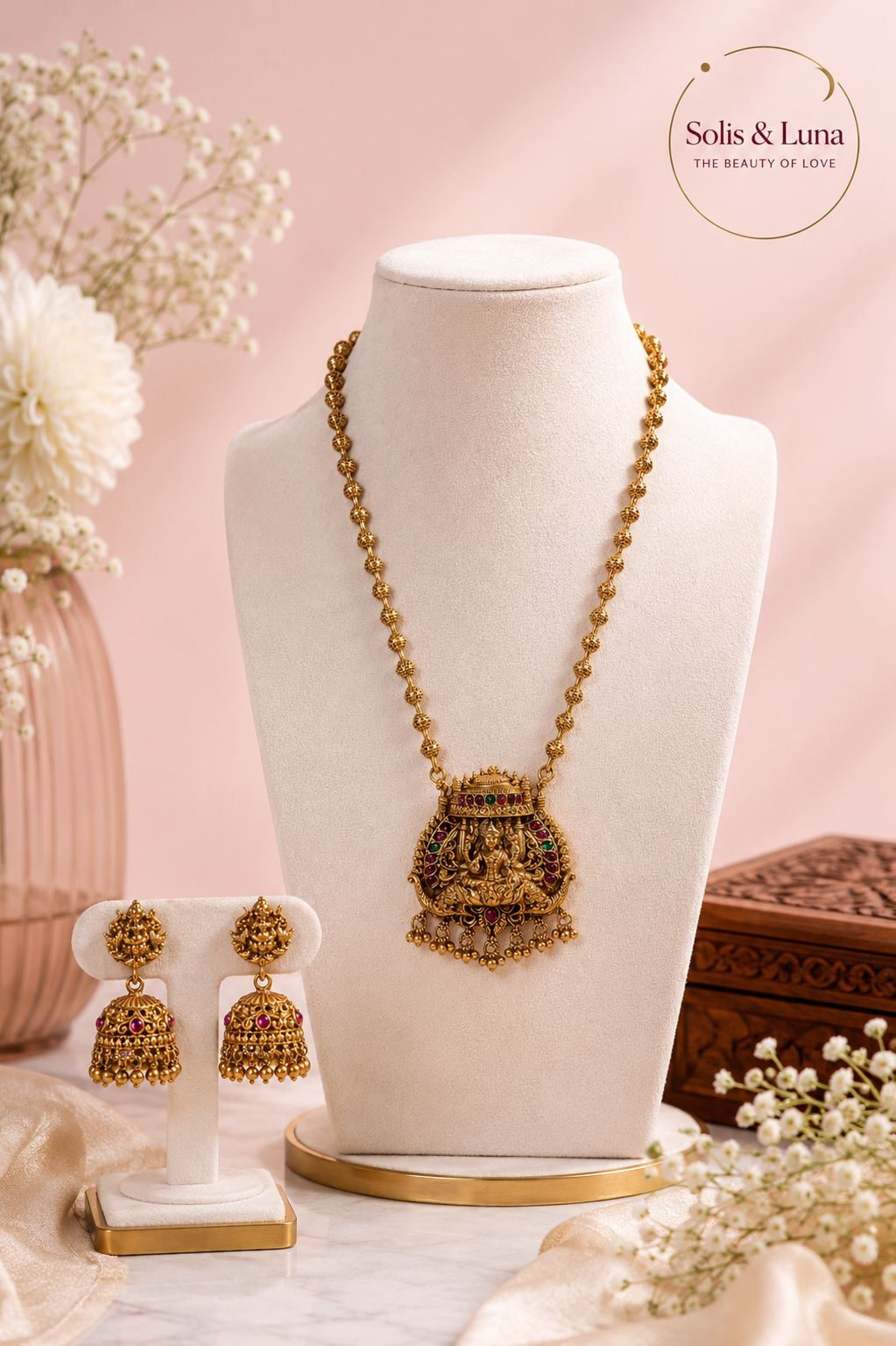 Lakshmi Heritage Pendant Set